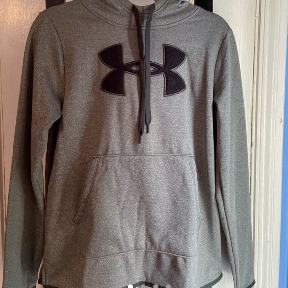 GREY UNDERARMOUR HOODIE